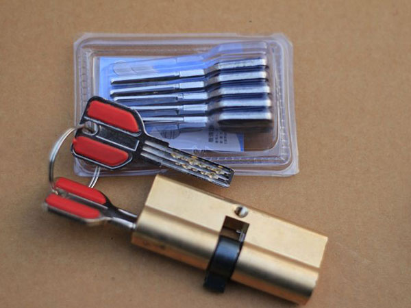 佳木斯24小时上门开锁公司